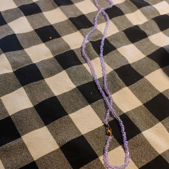 Purple glass bead necklace - Picture 2 of 2